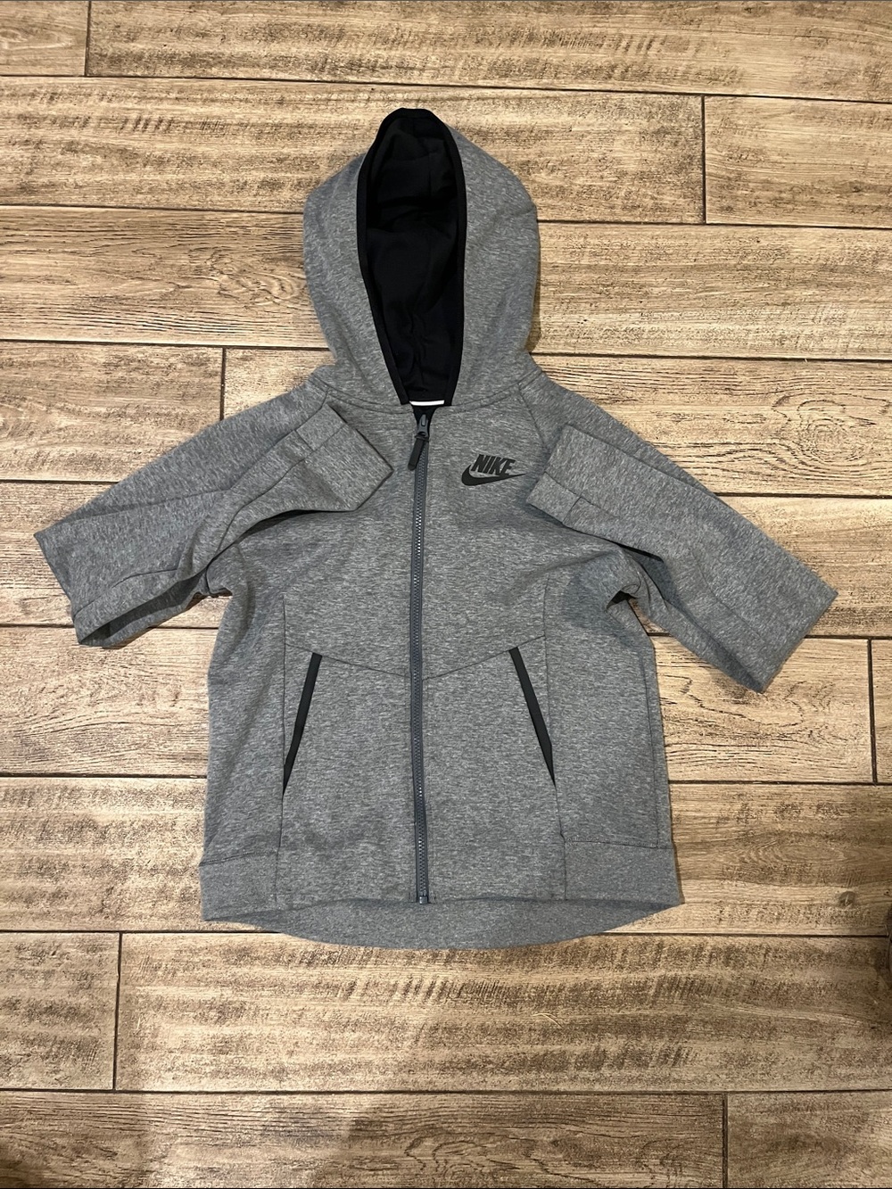 Nike Tech size XL kids